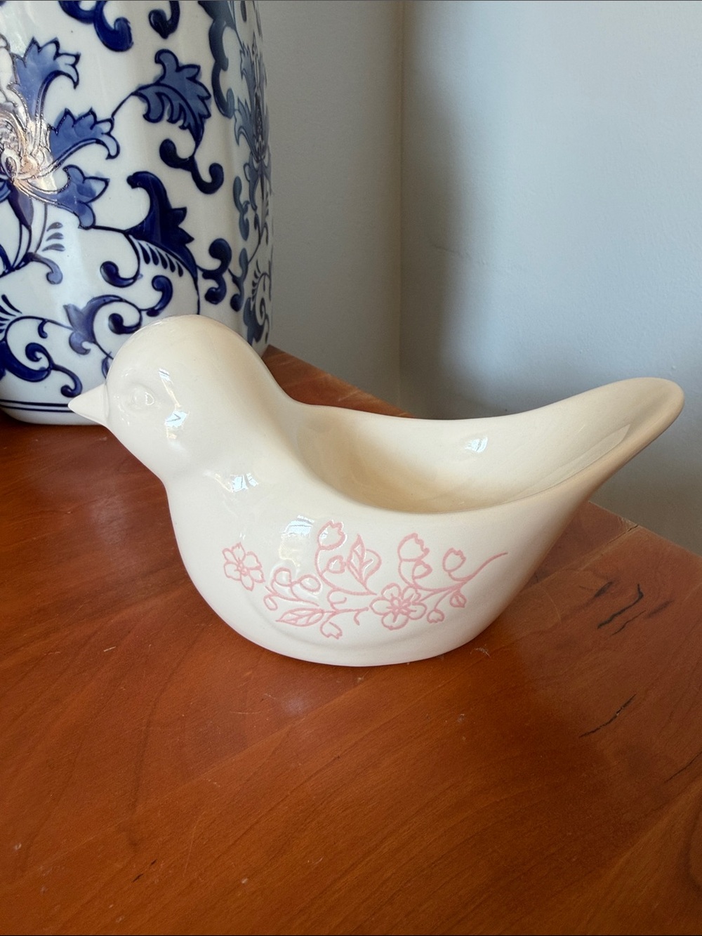Ceramic floral design bird  - cute mahjong dice dish or trinket tray